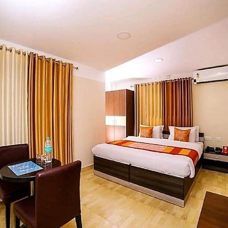 Hotel Tayas Trippapur Dış mekan fotoğraf