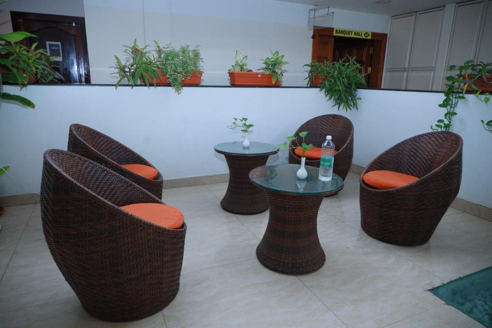 Hotel Tayas Trippapur Dış mekan fotoğraf